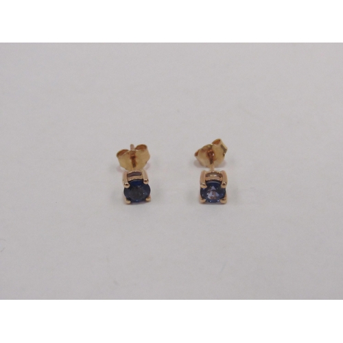 1285 - A pair of 9ct gold Sri Lankan sapphire stud earrings, 1.4g   (R)  £35