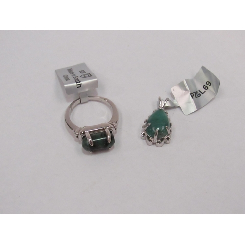 1291 - A Minas Velha emerald pendant 2.5g and a Santa Terezinha emerald 925 ring, size L, 4.6g (2)  (E)  £2... 