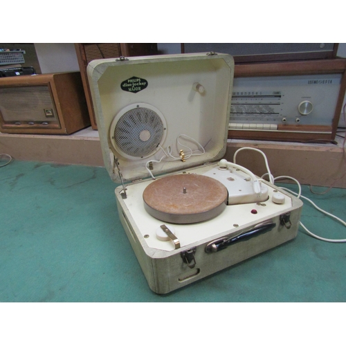 8179 - A Philips Disc Jockey Mayor portable record player in cream case    (E) £10-20