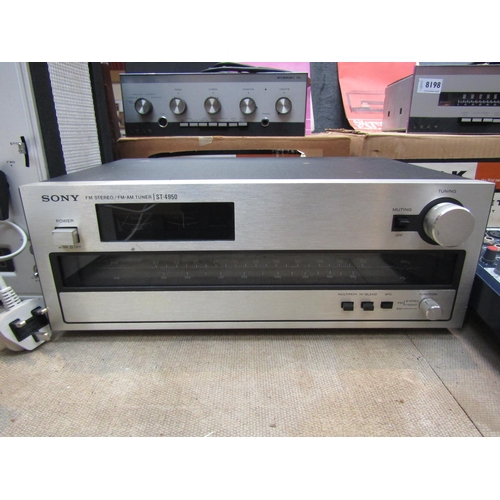 8201 - A Sony ST-4950 FM tuner