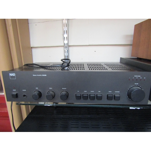 8246 - A NAD 3020B stereo amplifier