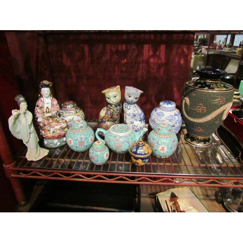 A collection of Oriental and Oriental style ceramics, Japanese vase