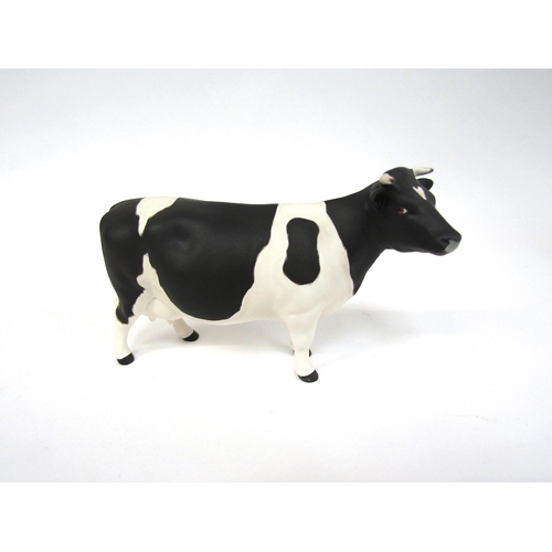 1895 - A Beswick Friesian Cow Ch. 