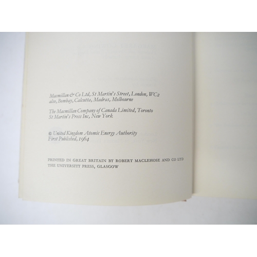 9125 - Margaret Gowing: 'Britain and Atomic Energy 1939-1945', London, Macmillan & Co, 1964, 1st edition, t... 