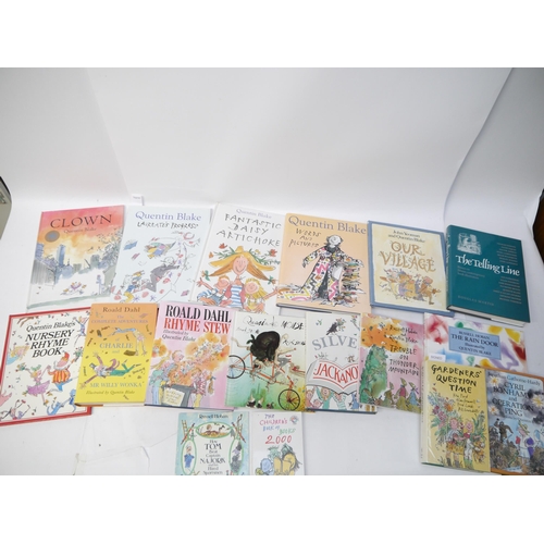 9257 - Quentin Blake, a collection of 16 titles by/illustrated by Quentin Blake, including 'Laureate's Prog... 