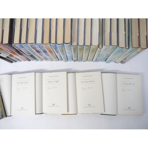 9319 - Alexander Kent [i.e. Douglas Reeman], a complete set of 25 Richard Bolitho novels, all 1st editions,... 