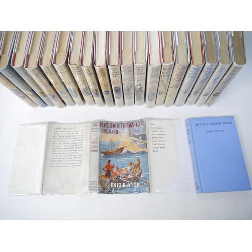 9270 - Enid Blyton, 'Famous Five', complete set of the 21 children's detective series novels, all 1st editi... 