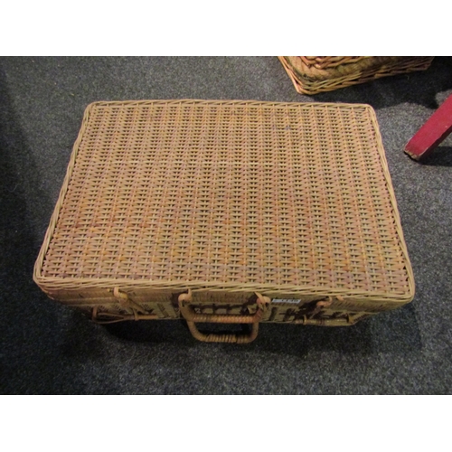 1140 - A wicker picnic basket