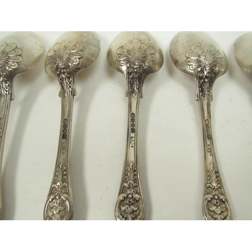 5052 - Six Victorian William Eaton Queens pattern serving spoons, with crested detail, 1840 650g