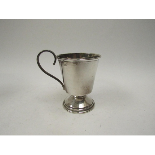 5062 - A Davis & Powers silver christening mug with monogrammed detail, Birmingham 1942, 9.5cm tall, 98g   ... 