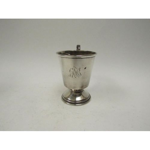 5062 - A Davis & Powers silver christening mug with monogrammed detail, Birmingham 1942, 9.5cm tall, 98g   ... 