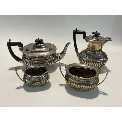 5106 - A silver four piece teaset, London 1910, 1440g