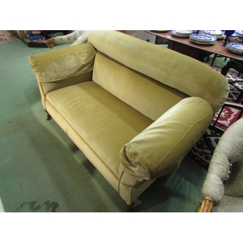 4108 - An Edwardian green velour drop down sofa with hump back on castors    (R) £40