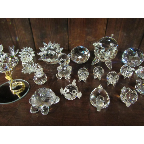 4121 - A large collection of Swarovski crystal animals: hedgehog family, owl family, mice family, etc. (32)... 