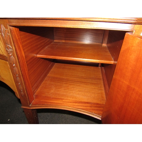 1116 - A reproduction Regency mahogany sideboard with shaped front, 92cm high x 153cm wide x 56cm deep