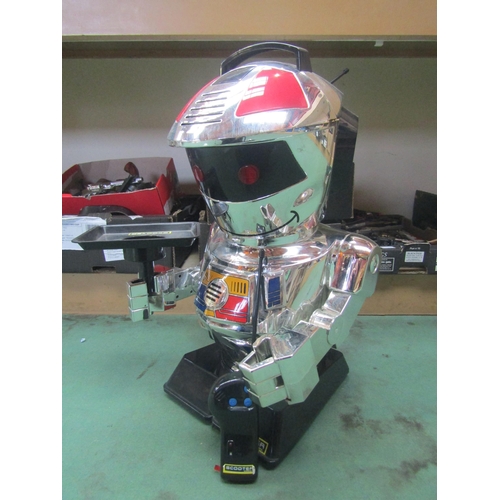 5003 - A Scooter 2000 plastic battery operated robot, with remote