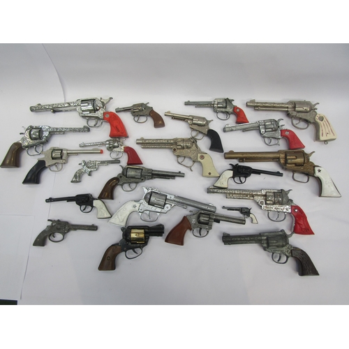 5031 - A collection of playworn toy guns, cap guns and pistols including Hubley, Lone Star, Wicke etc toget... 