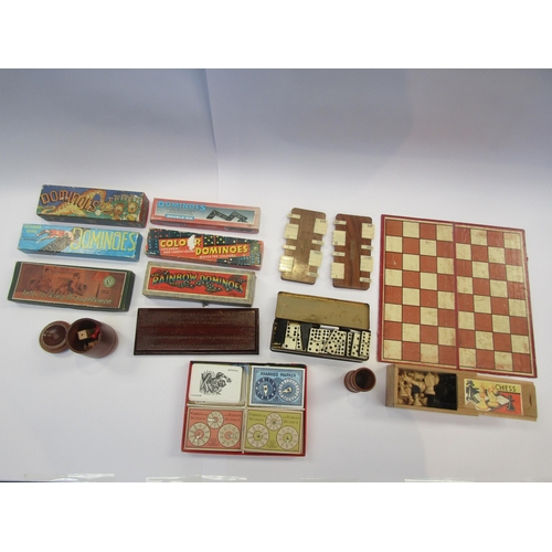 5075 - Assorted games including Dominoes, Chess, Bezique, treen shakers etc