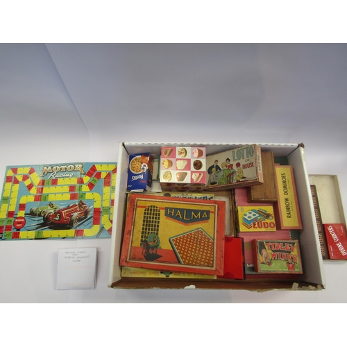 5101 - A collection of vintage board games and card games