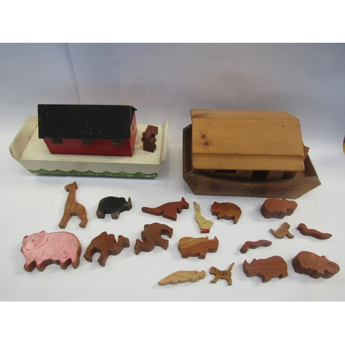 5115 - Two wooden arks and animals      (E) £15-20