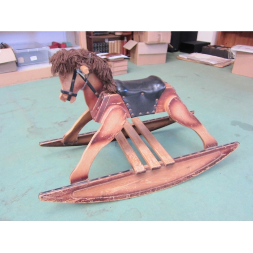 5139 - A wooden rocking horse on bowed rocker            (E) £10-15