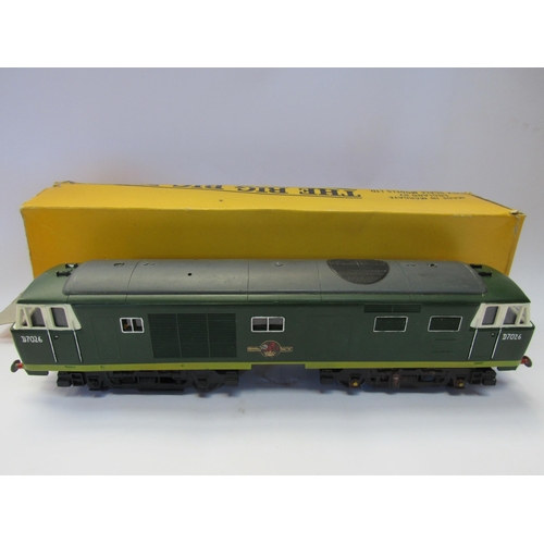 5289 - A boxed Rovex 0 gauge D7026 diesel electric locomotive together with five boxed Rovex wagons and thr... 