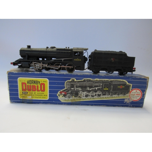 5312 - A boxed Hornby Dublo 00 gauge 3 rail 3224 L.M.R. 2-8-0 8F Goods Locomotive and Tender 48094, fitted ... 