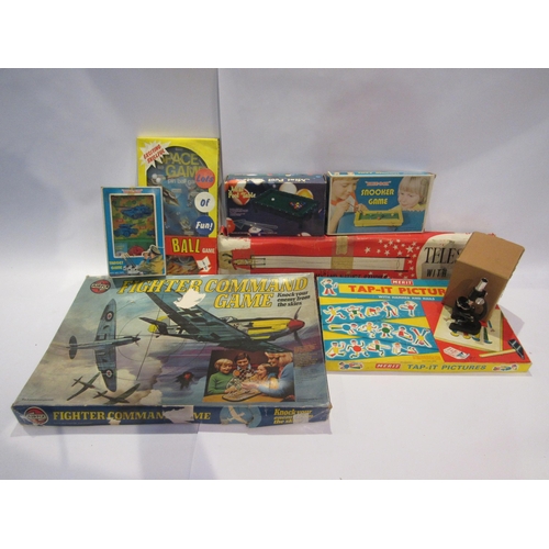 5150 - Mixed toys and games including Airfix Fighter Command Game, Blue Box Target Game and Snooker Game, P... 