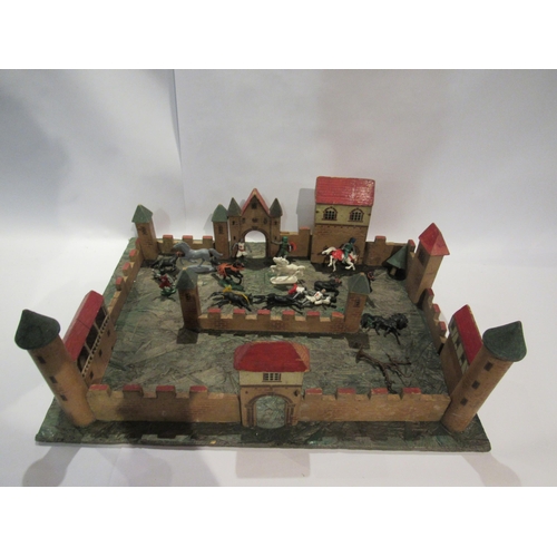 5159 - A wooden fort and plastic figures