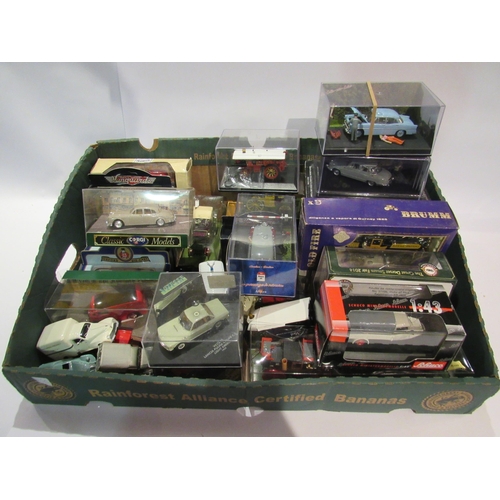 5171 - A collection of boxed, cased and loose diecast vehicles including La Route Bleue dioramas, Corgi, Br... 