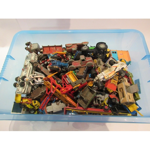 5174 - A box of heavily play worn diecast vehicles including Matchbox, Dinky, Britain's etc        (E) £20-... 