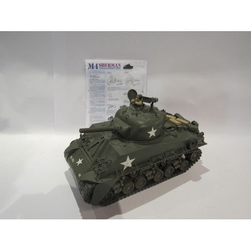 5212 - A Tamiya 1:16 scale kit built radio controlled 105mm Howitzer M4 Sherman Tank, no controller        ... 