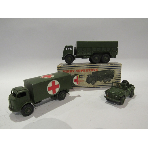 5227 - A boxed Dinky Supertoys diecast 622 10-ton Army Truck (box poor) together with unboxed 626 Military ... 