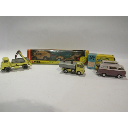 5235 - Boxed Corgi Toys diecast vehicles to include 420 Ford Thames 'Airborne' Caravan and 909 Quad Tractor... 