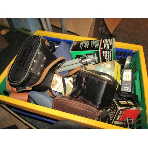 1524 - Three boxes containing a good quantity of assorted cameras and camera accessories including Pentax, ... 