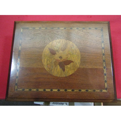 1559 - A parquetry inlaid box with music box interior a/f