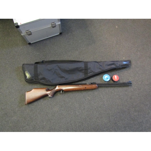 1577 - A Webley Eclipse air rifle with soft case and pellets