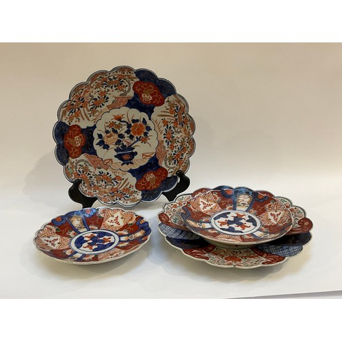 4009 - Four Japanese Imari plates, one a/f  (R)  £30