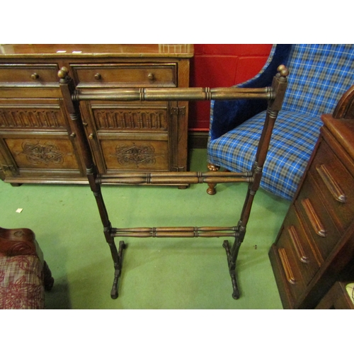 4166 - A 19th Century mahogany folding six bar towel rail with turned spindle decoration, 94.5cm high    (R... 