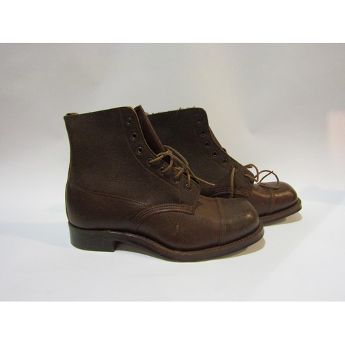 4338 - A pair of vintage tan leather 