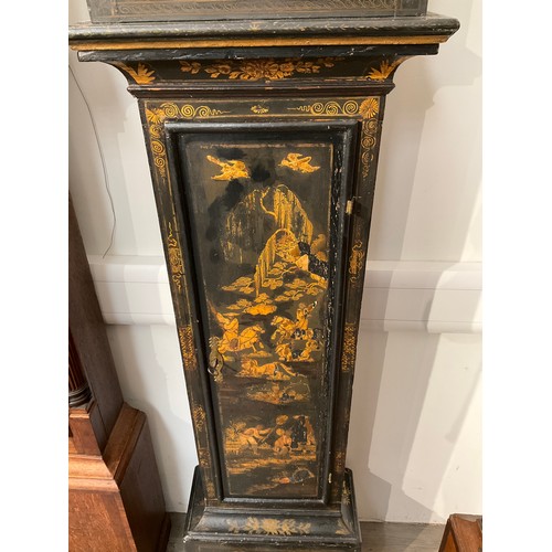 7038 - An early 18th Century brass square faced long case clock with chinoiserie case, calendar wheel and s... 