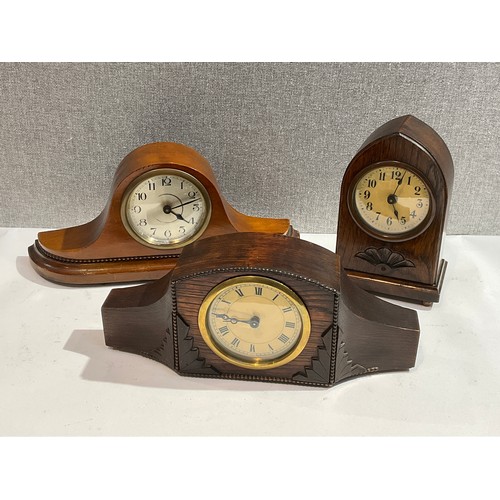 7257 - Three 1930s mantel clocks including propeller boss form