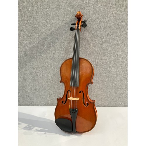 5083 - A Werner Voigt Geigenbaumeister violin, full size (4/4), dated 1959 to label, cased    (R) £700 Soun... 