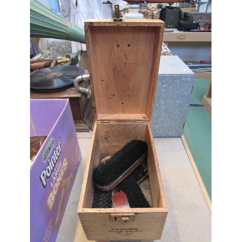 9095 - A shoe valet box and selection of brushes