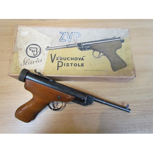 9232 - A vintage Slavia Vzduchova Pistole air pistol, .177 calibre, boxed, serial number D7459