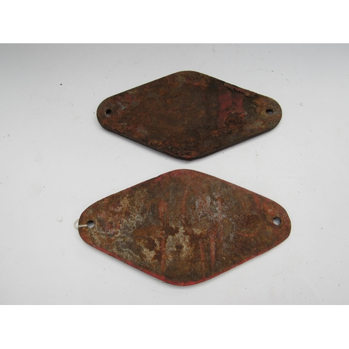 7079 - Two cast iron wagon plates - R Y Pickering & Co Builders, Wilshaw near Glasgow