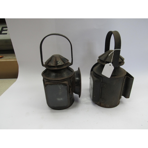 7183 - A pair of Traction Engine oil lamps for restoration, with L/H and R/H brackets Both with maker's pla... 