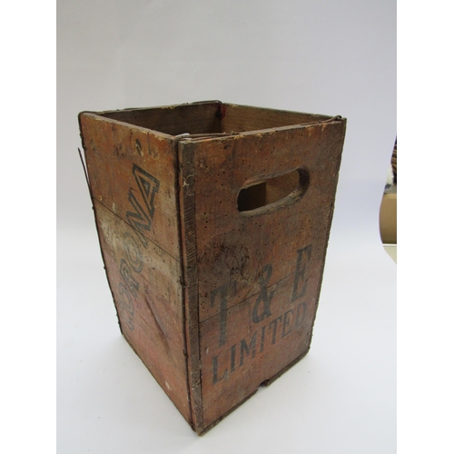 7210 - A wooden four bottle Corona crate