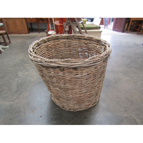 2225 - An oversize wicker country house log basket