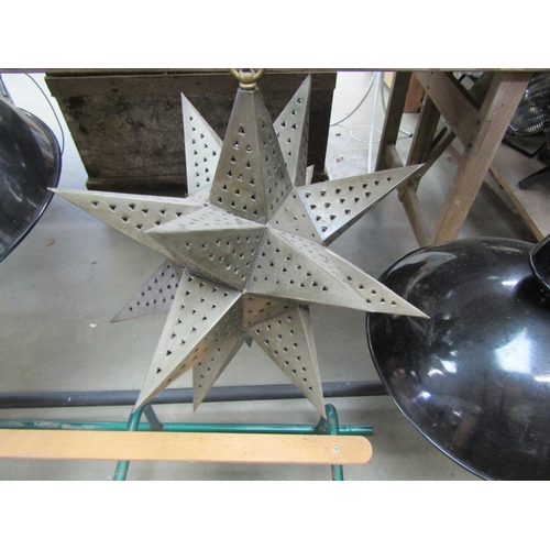 2036 - A pierced metal star pendant light   (R) £20